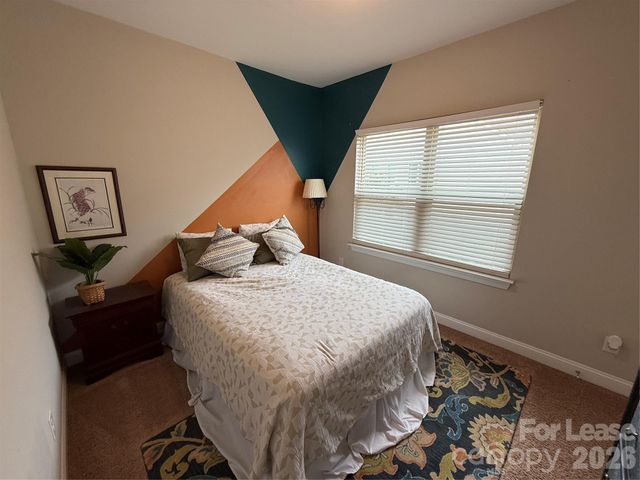 8708 Aspinwall Drive, Charlotte, NC 28216