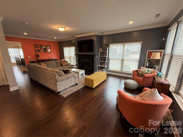 8708 Aspinwall Drive, Charlotte, NC 28216