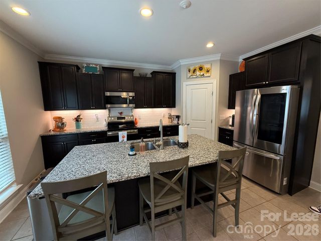 8708 Aspinwall Drive, Charlotte, NC 28216