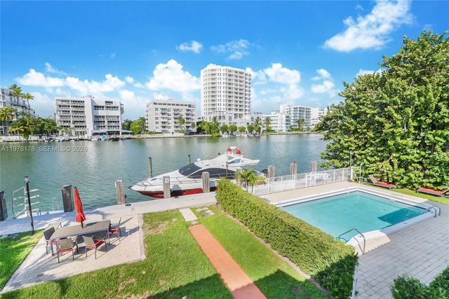 34 Bal Bay Dr 4, Bal Harbour, FL 33154