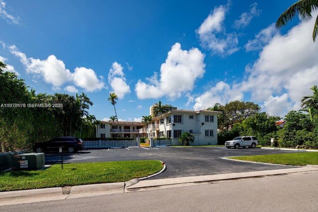 34 Bal Bay Dr 4, Bal Harbour, FL 33154