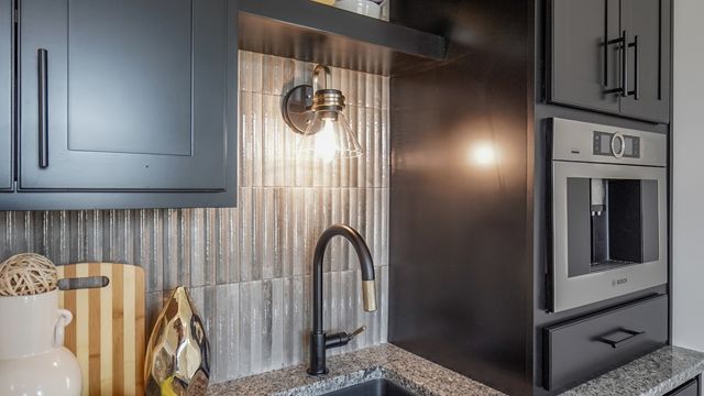 609 Zagreb Avenue, Sycamore, IL 60178