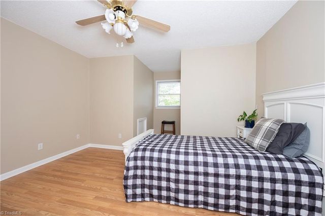 620 Lantern Ridge Drive, Winston-salem, NC 27104
