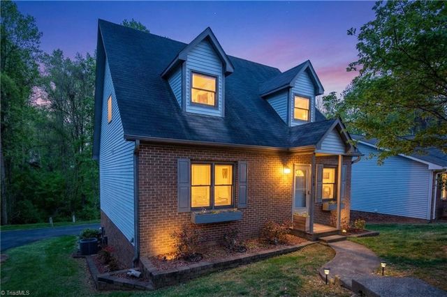 620 Lantern Ridge Drive, Winston-salem, NC 27104