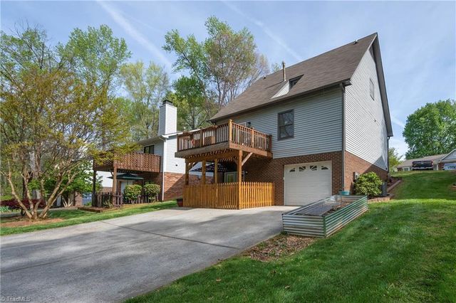 620 Lantern Ridge Drive, Winston-salem, NC 27104