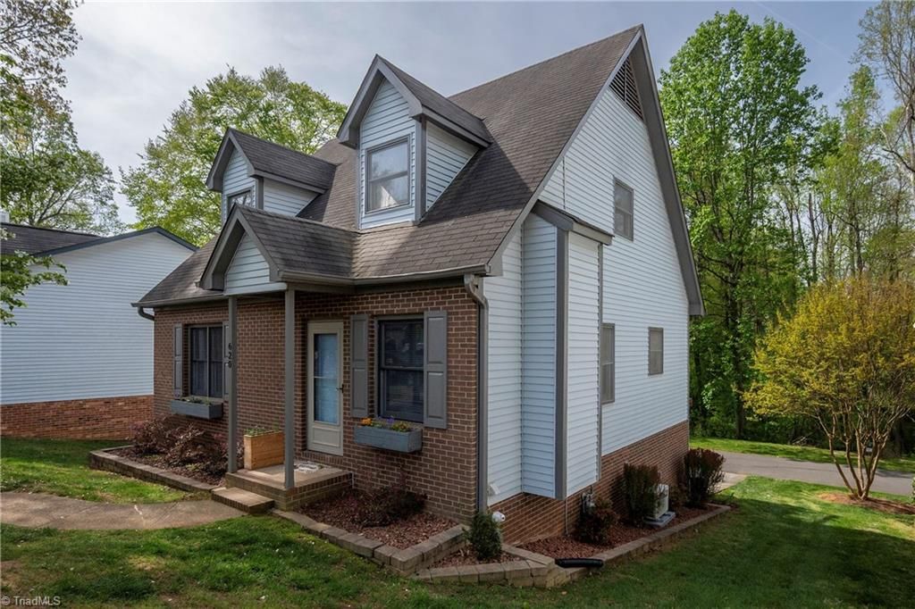 620 Lantern Ridge Drive, Winston-salem, NC 27104
