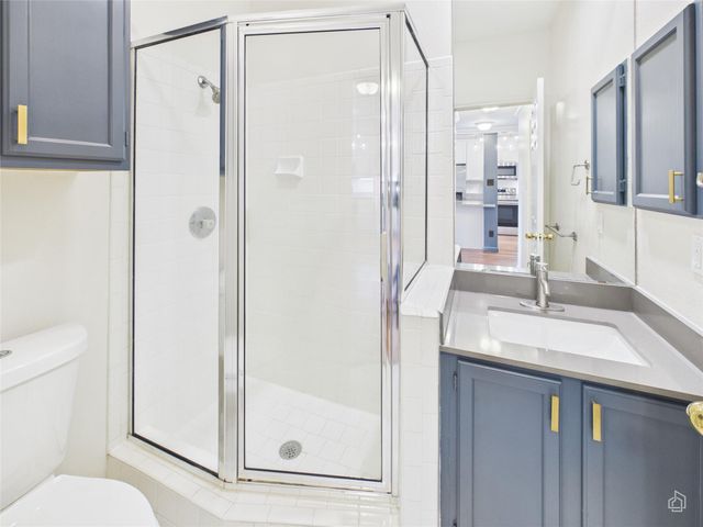 1741 Spyglass DR 2-201, Austin, TX 78746