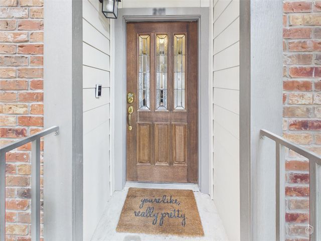 1741 Spyglass DR 2-201, Austin, TX 78746