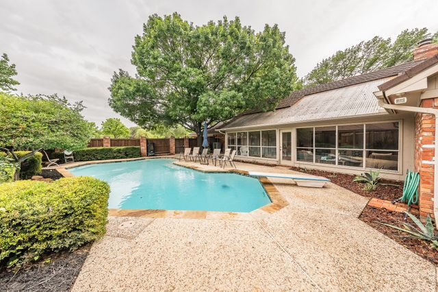 2609 Shadow Ridge Drive, Arlington, TX 76006