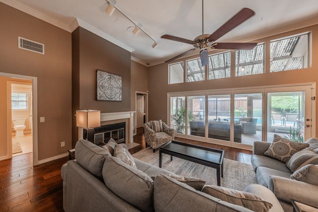 2609 Shadow Ridge Drive, Arlington, TX 76006