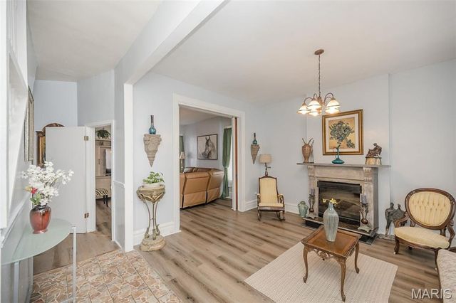 2935 Saint Vincent Avenue, St Louis, MO 63104