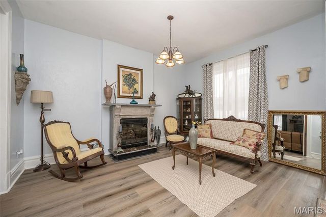 2935 Saint Vincent Avenue, St Louis, MO 63104