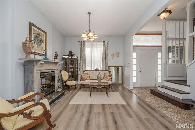 2935 Saint Vincent Avenue, St Louis, MO 63104