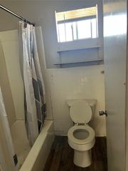 1020 S Rock Island Avenue 6, El Reno, OK 73036