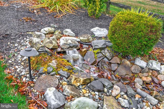 4 CRESTVIEW DR, Reading, PA 19608