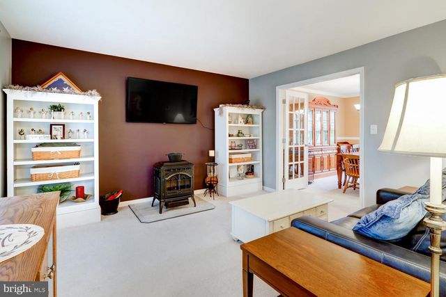 4 CRESTVIEW DR, Reading, PA 19608