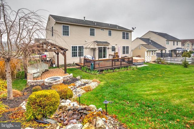 4 CRESTVIEW DR, Reading, PA 19608