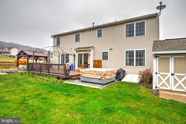 4 CRESTVIEW DR, Reading, PA 19608