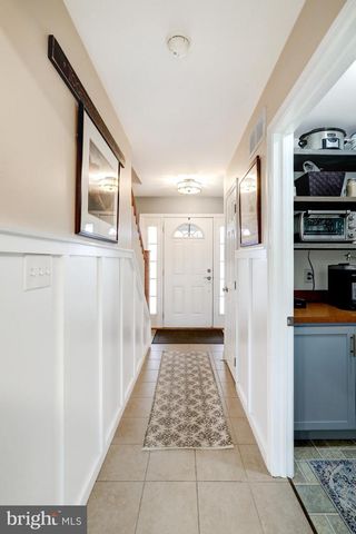 4 CRESTVIEW DR, Reading, PA 19608