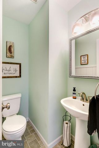 4 CRESTVIEW DR, Reading, PA 19608