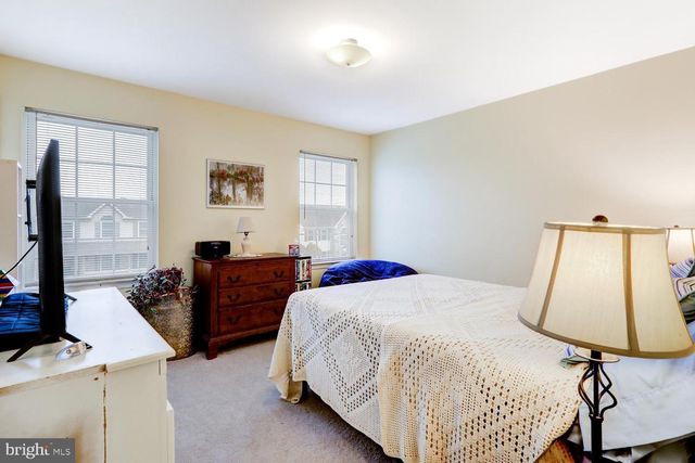 4 CRESTVIEW DR, Reading, PA 19608