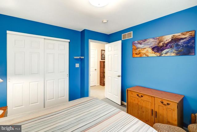 4 CRESTVIEW DR, Reading, PA 19608