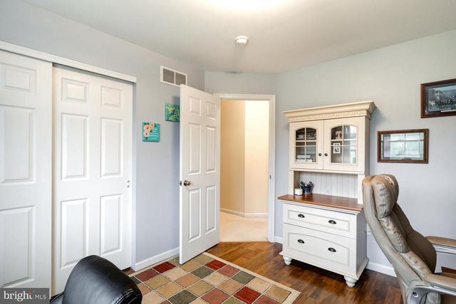 4 CRESTVIEW DR, Reading, PA 19608