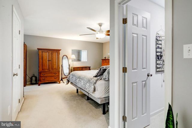 4 CRESTVIEW DR, Reading, PA 19608