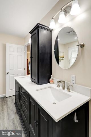 4 CRESTVIEW DR, Reading, PA 19608