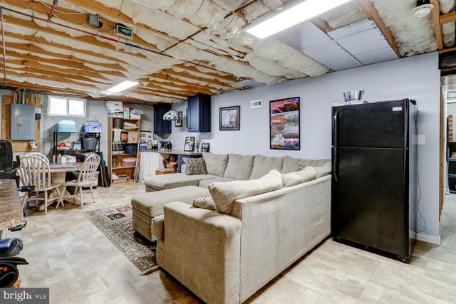 4 CRESTVIEW DR, Reading, PA 19608