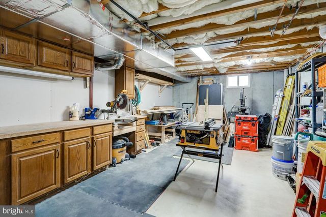 4 CRESTVIEW DR, Reading, PA 19608