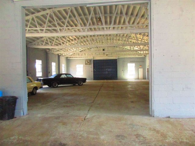 3637 E Michigan Avenue, Kalamazoo, MI 49048