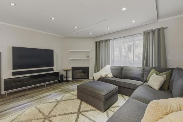 1092 Indian Summer Court 14, San Jose, CA 95122