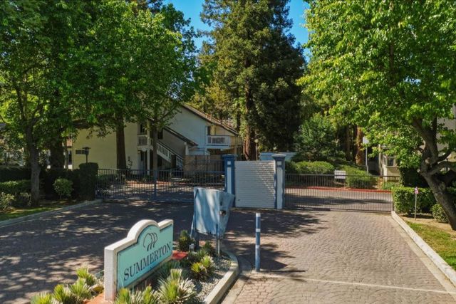 1092 Indian Summer Court 14, San Jose, CA 95122