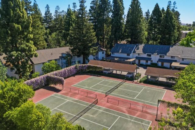 1092 Indian Summer Court 14, San Jose, CA 95122