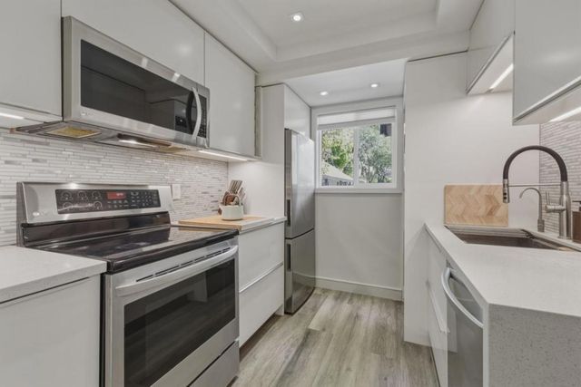 1092 Indian Summer Court 14, San Jose, CA 95122