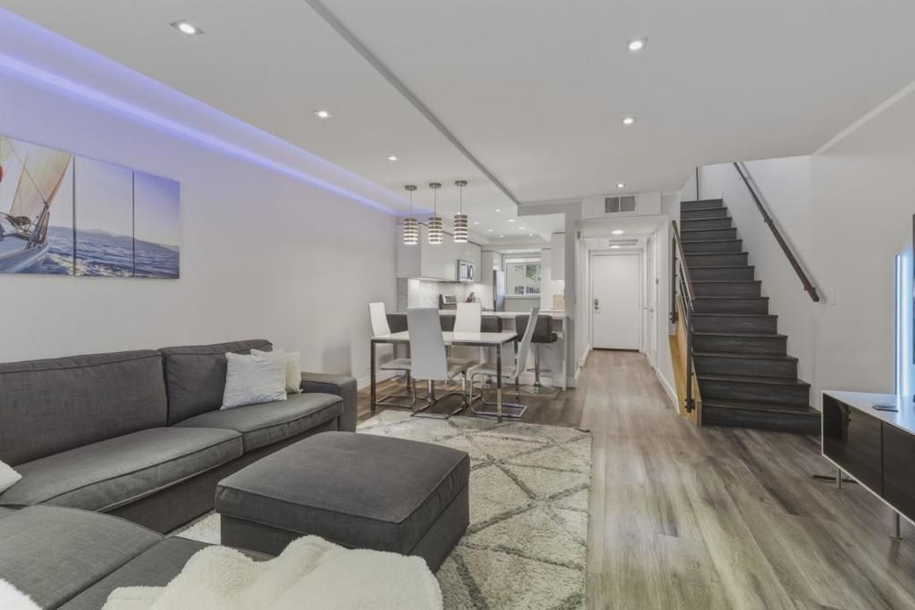 1092 Indian Summer Court 14, San Jose, CA 95122