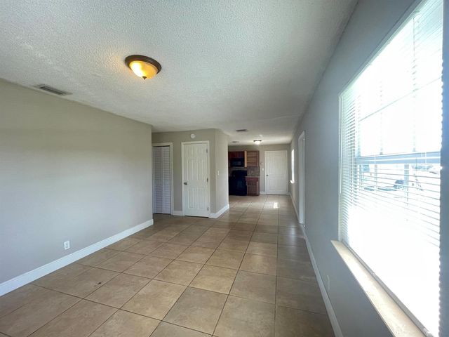 8151 SW 6th Court, North Lauderdale, FL 33068