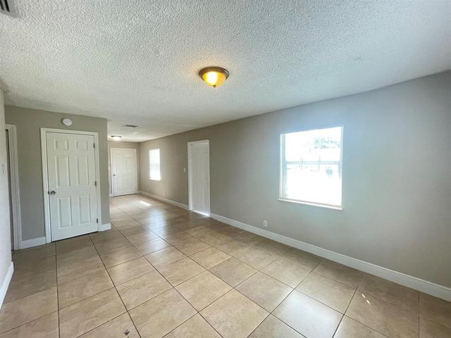 8151 SW 6th Court, North Lauderdale, FL 33068