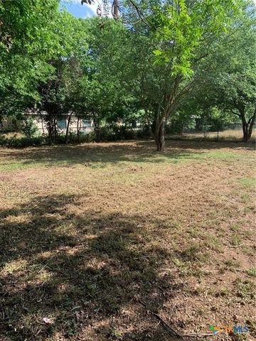 1015 Hackberry Street B, San Marcos, TX 78666