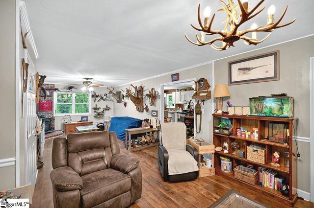 274 Chinquapin Road, Easley, SC 29640