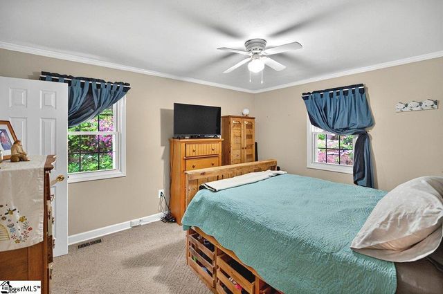 274 Chinquapin Road, Easley, SC 29640