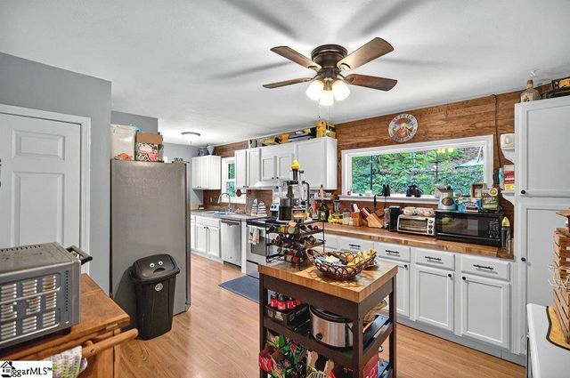 274 Chinquapin Road, Easley, SC 29640