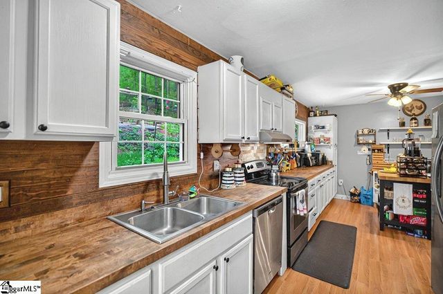 274 Chinquapin Road, Easley, SC 29640