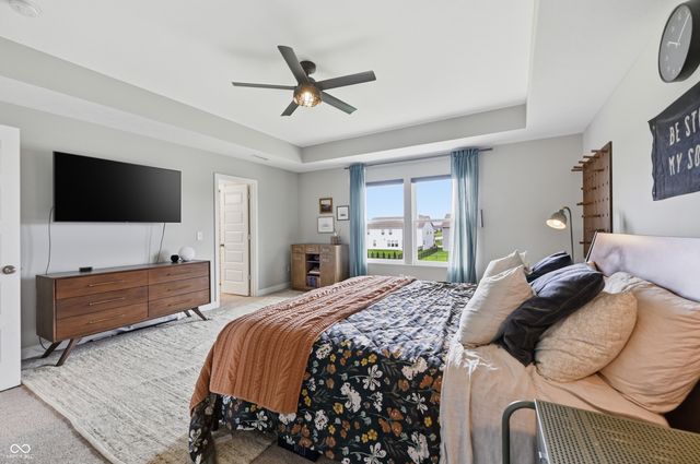 2475 S Copperstone Drive, New Palestine, IN 46163