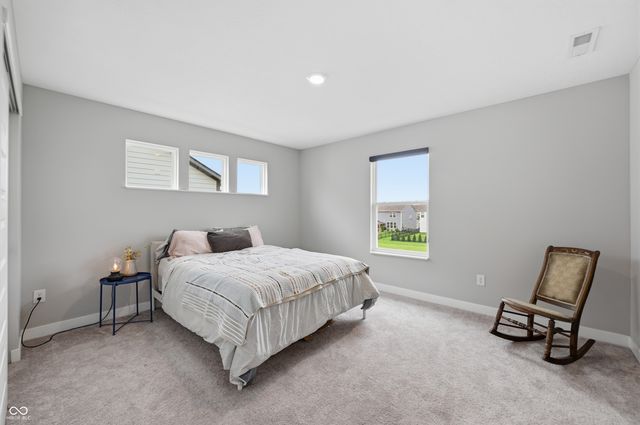 2475 S Copperstone Drive, New Palestine, IN 46163