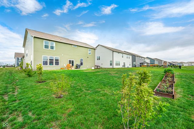 2475 S Copperstone Drive, New Palestine, IN 46163