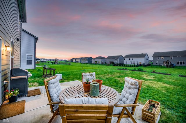 2475 S Copperstone Drive, New Palestine, IN 46163
