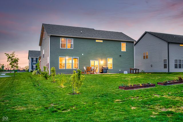 2475 S Copperstone Drive, New Palestine, IN 46163