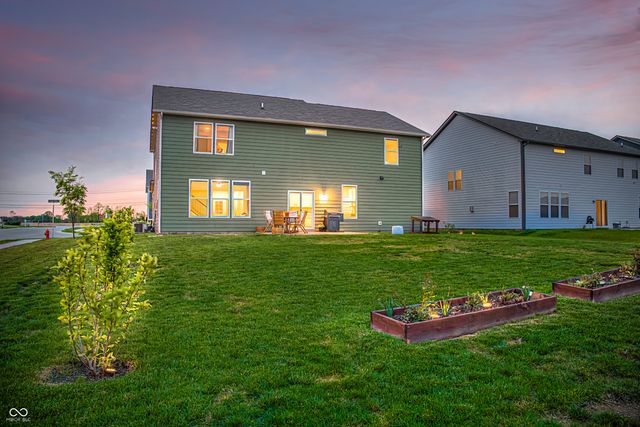 2475 S Copperstone Drive, New Palestine, IN 46163